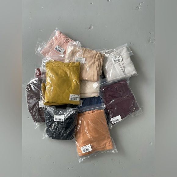 SOLD OUT ❌ - Picture 3 of 13